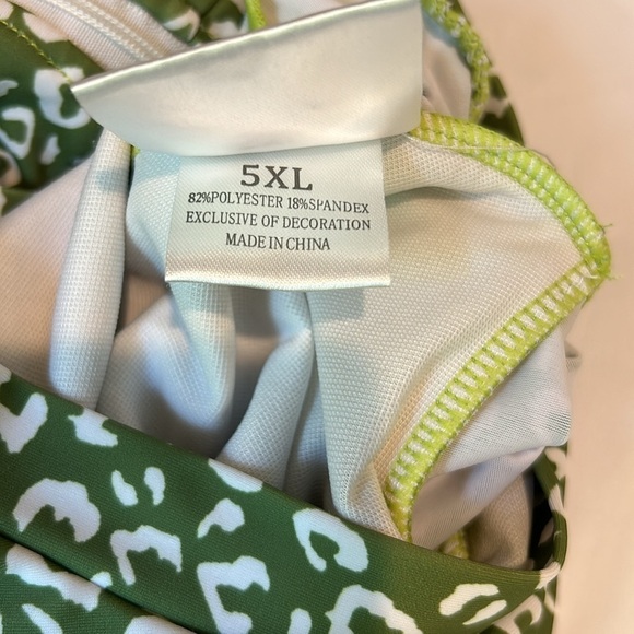 Ruffle Girl Green Cheetah Print Longsleeve Swimsuit - Picture 4 of 4